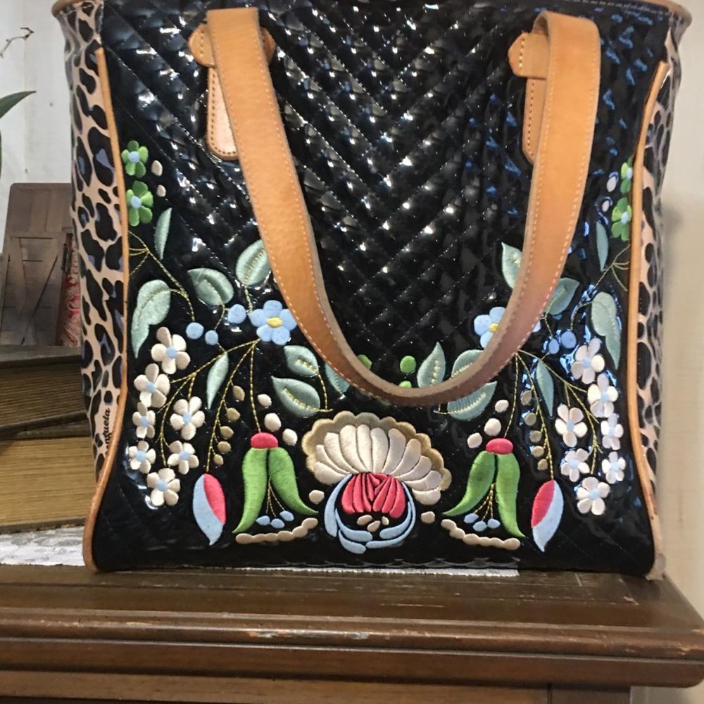 Consuela Classic "EZZY" Playa Tote Black